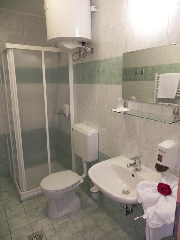 Motel Majolka Ptuj Phòng bức ảnh