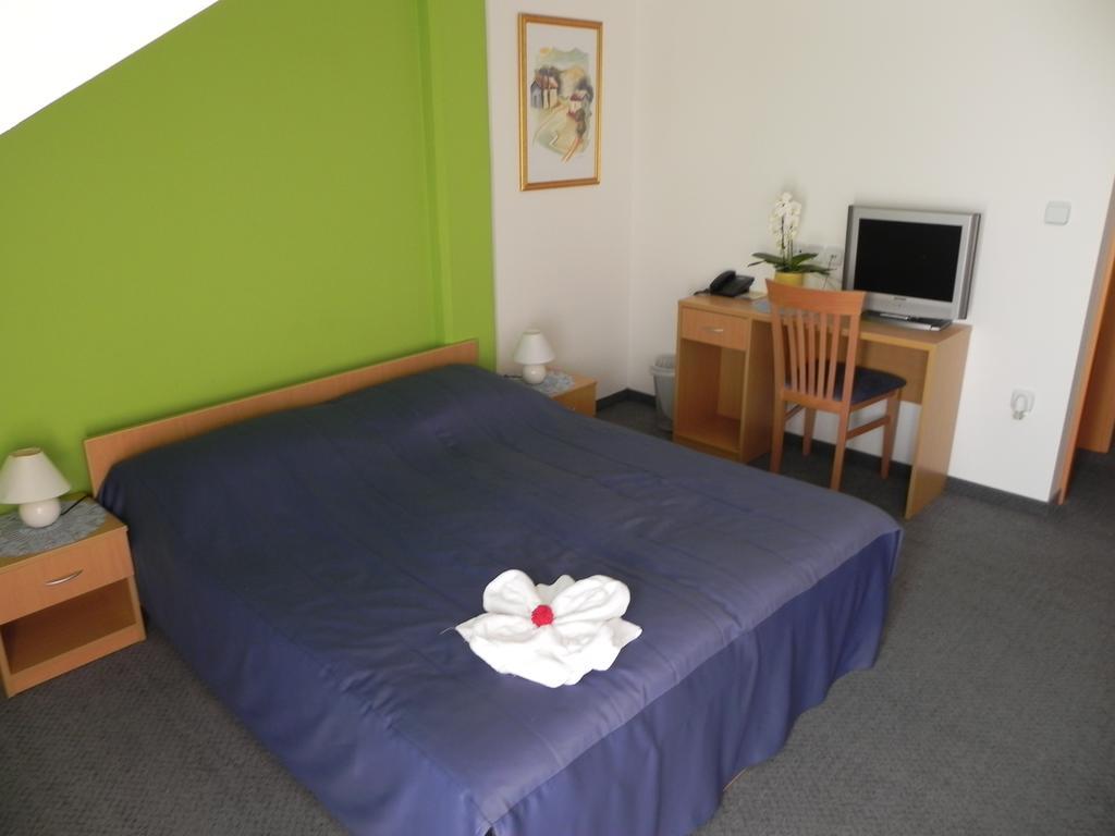 Motel Majolka Ptuj Phòng bức ảnh