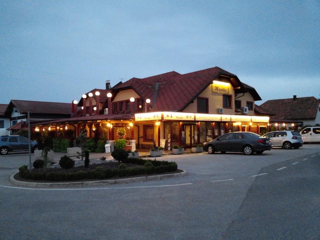 Motel Majolka Ptuj Ngoại thất bức ảnh