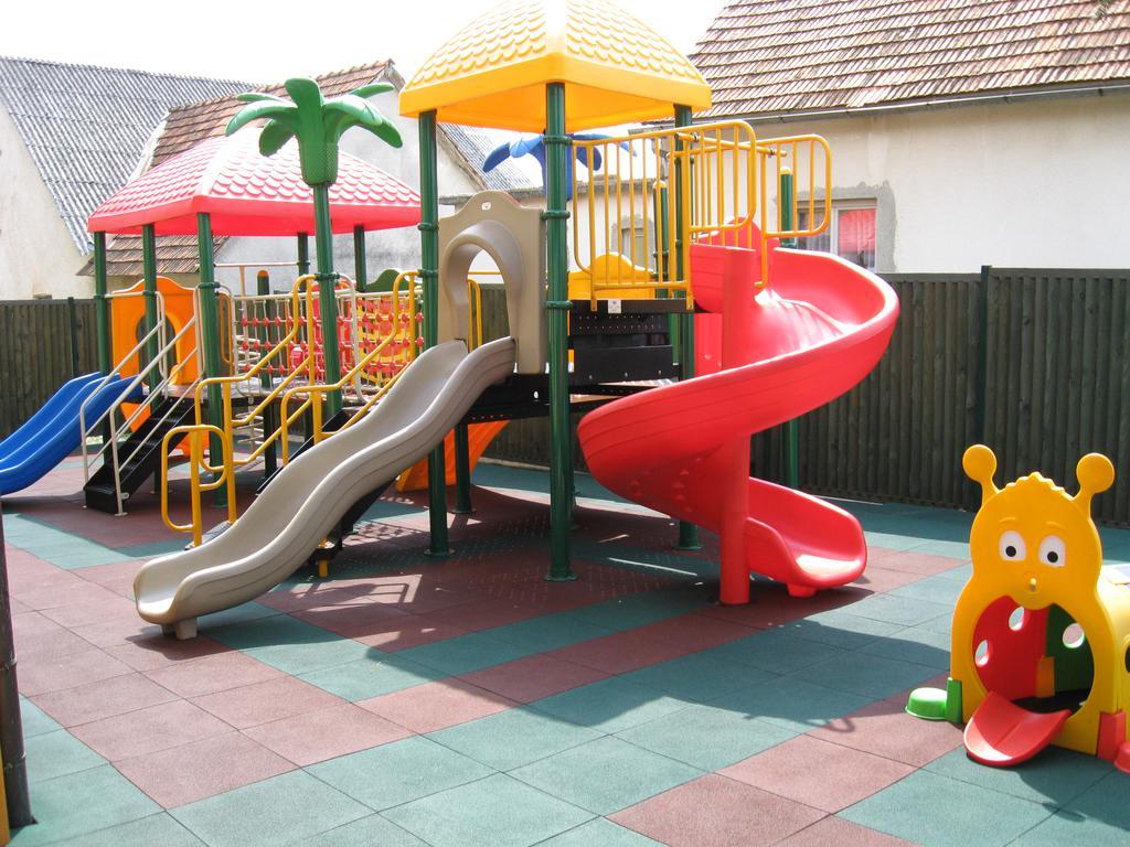 Motel Majolka Ptuj Ngoại thất bức ảnh