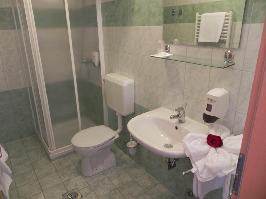 Motel Majolka Ptuj Phòng bức ảnh